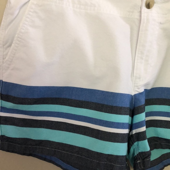 •Columbia• Cotton Shorts - Picture 2 of 8